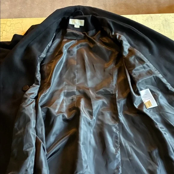 Michael Kors Black wool coat. Size 8 - Picture 10 of 12